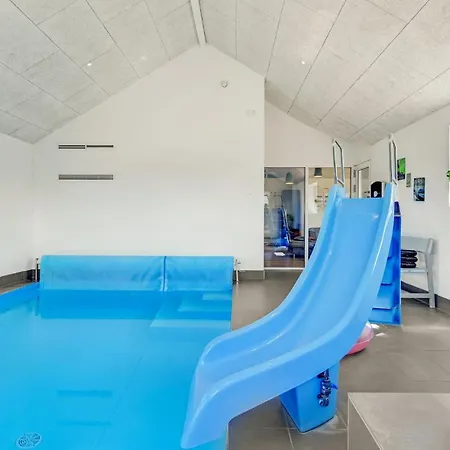 Stunning In Haderslev With Wifi 別荘