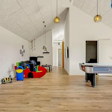 別荘 Stunning In Haderslev With Wifi ハザスレウ